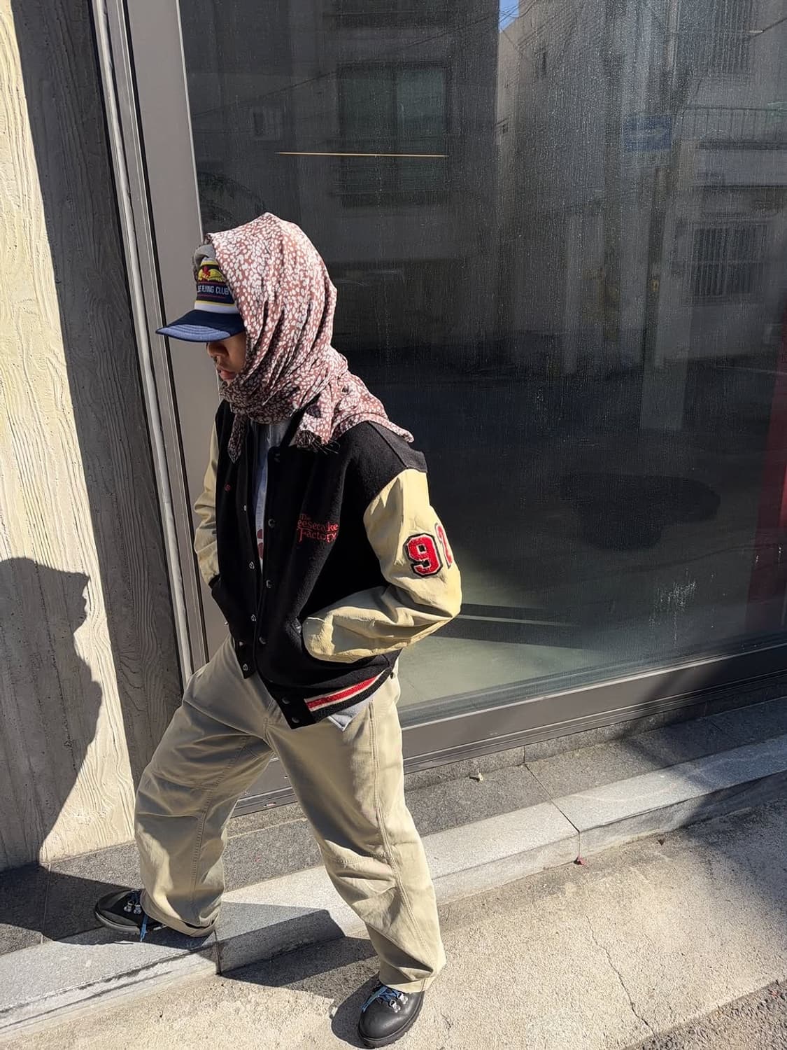 The cheesecake factory varsity jacket 상품이미지7