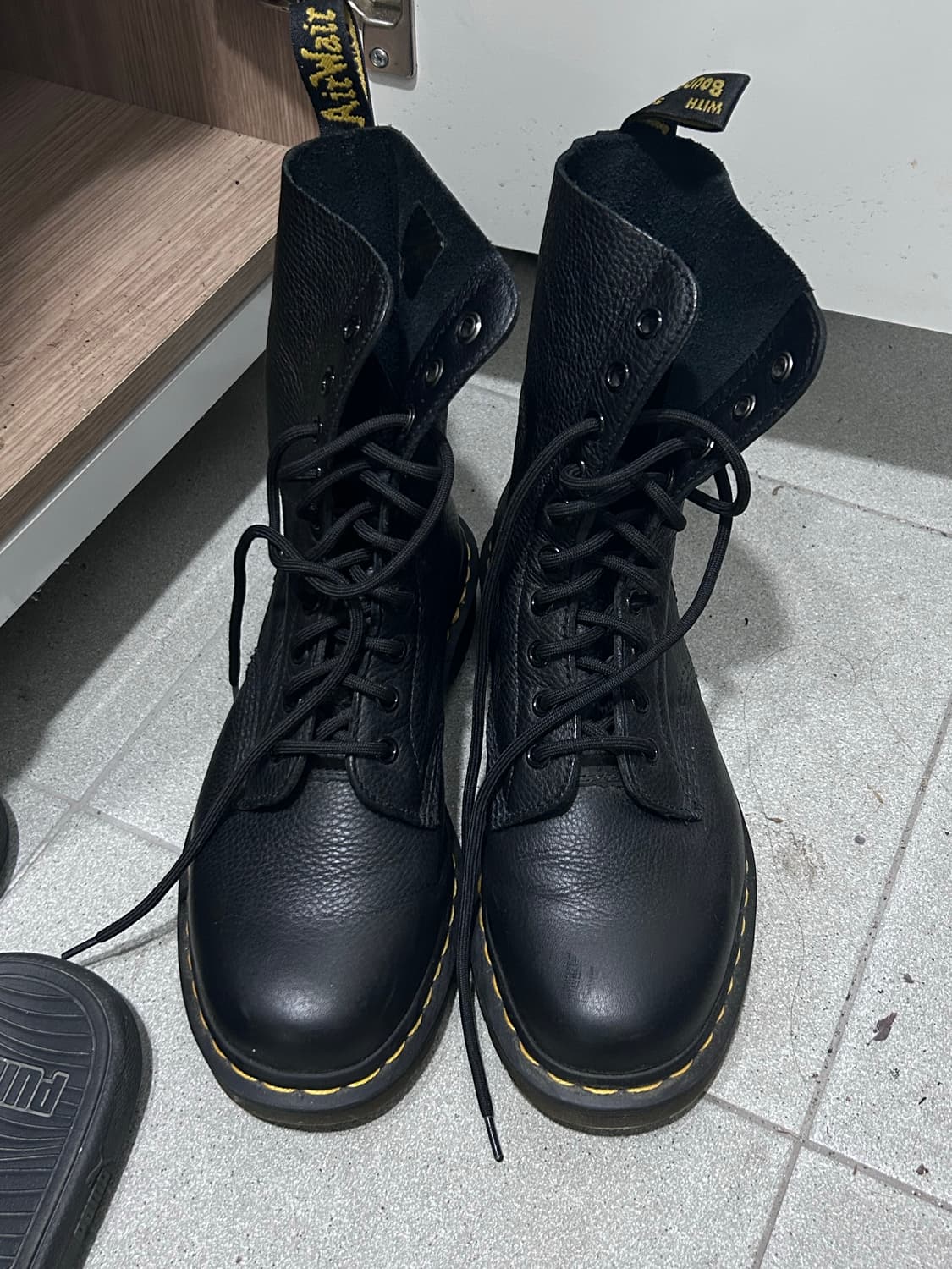 닥터마틴 1460 8홀 앰버서더 250 상품이미지1