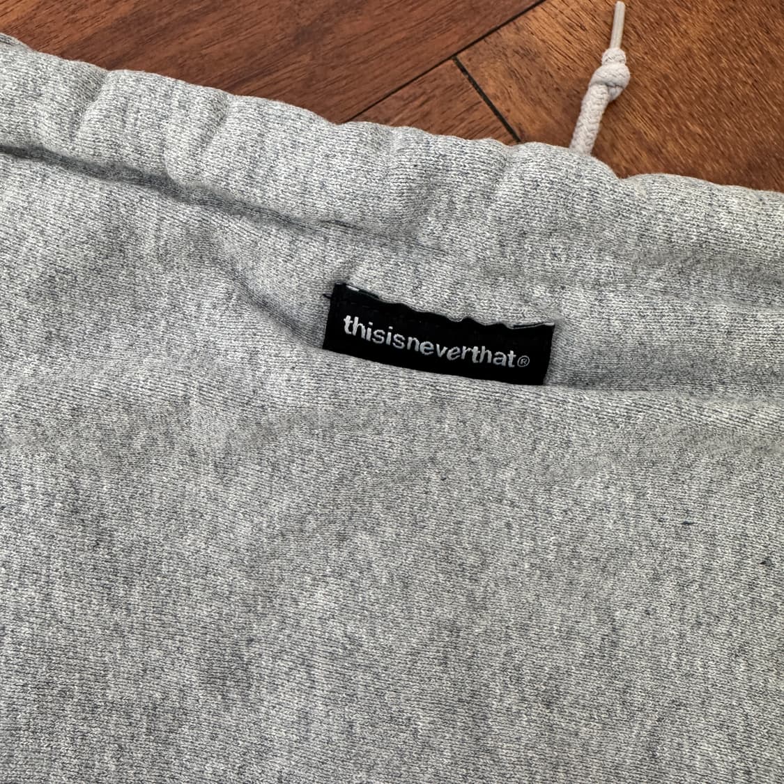 XL 디스이즈네버댓 디네댓 그레이 후드 티셔츠  . 상품이미지5