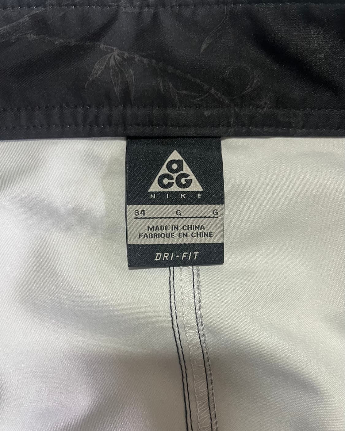 나이키 ACG 블랙 패턴 반바지 상품이미지8