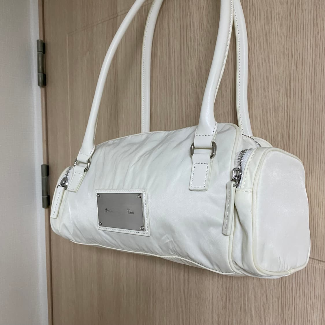 마뗑킴 나일론 보스턴 백 아이보리 상품이미지2