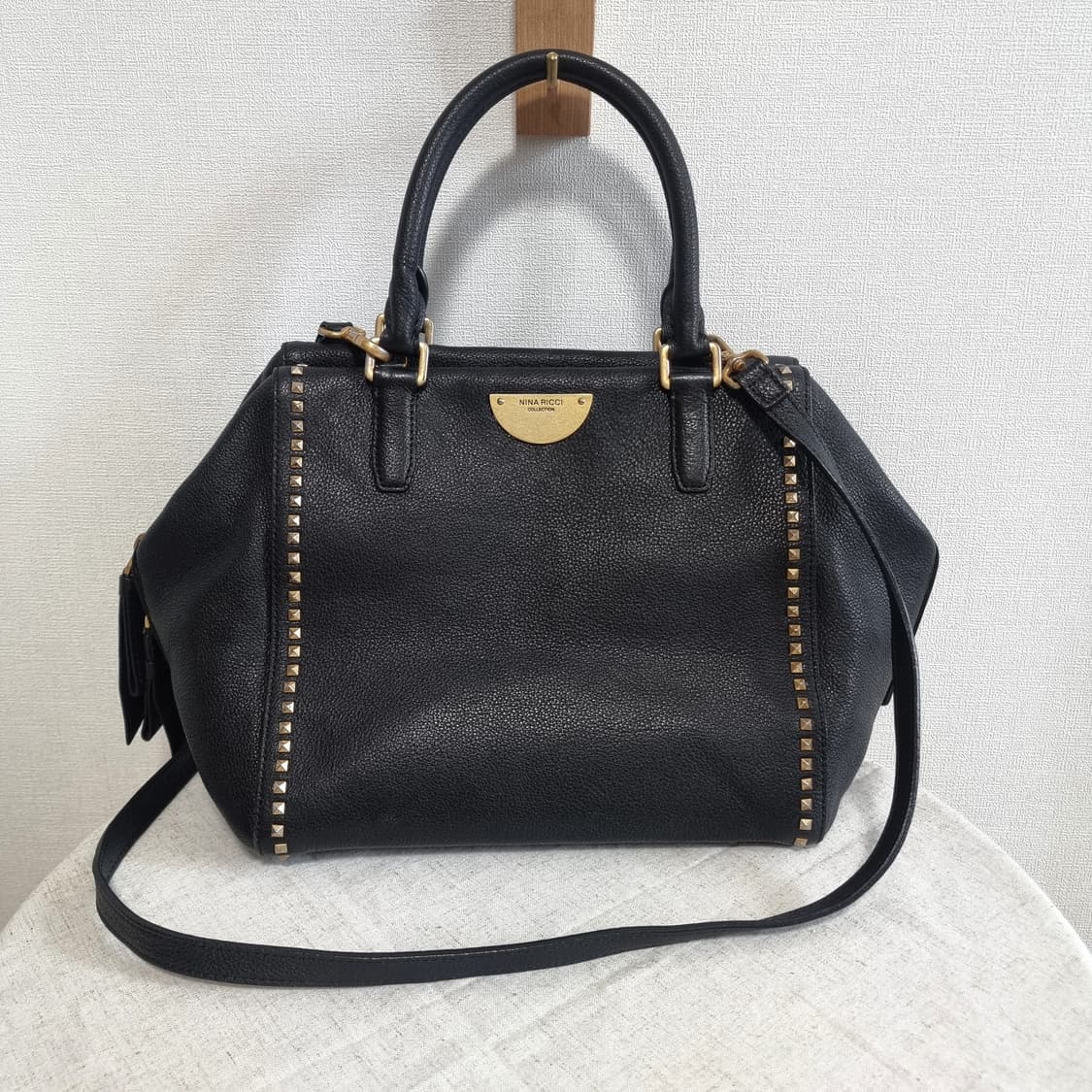 니나리치 컬렉션 천연가죽 스터드 토트백 숄더백 핸드백 가방 /구매가86만 상품이미지1