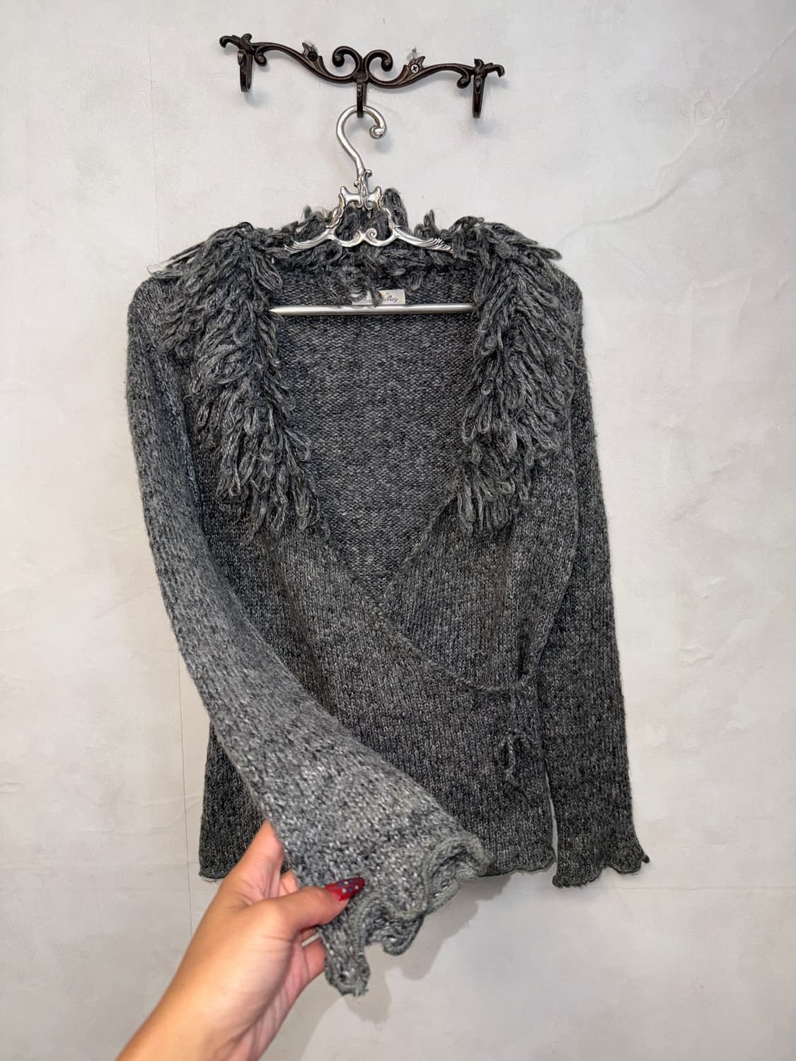 Charcoal grunge tassel collar wrap knit 상품이미지4