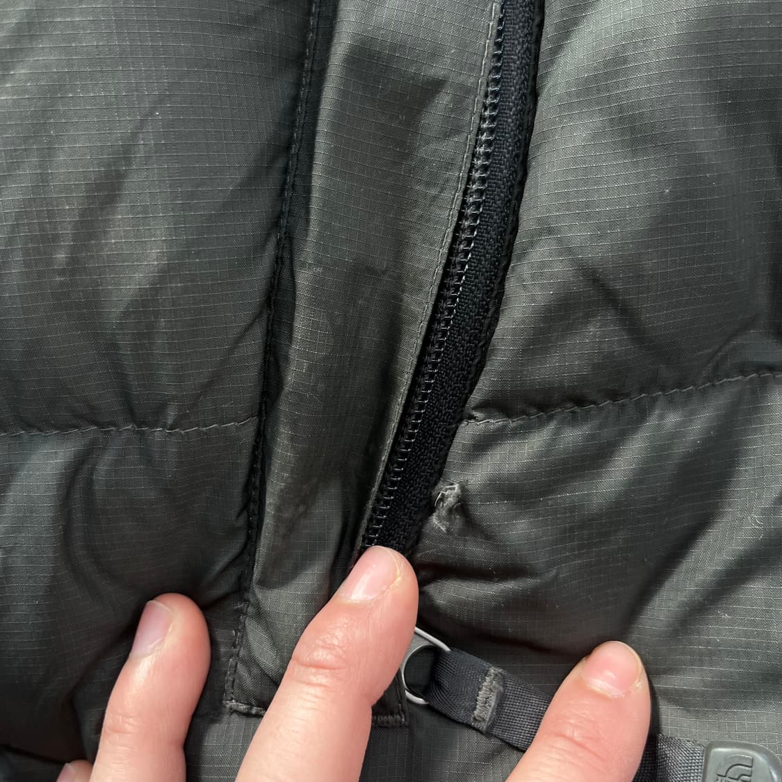 95 노스페이스 눕시700 1996 챠콜 패딩 상품이미지8