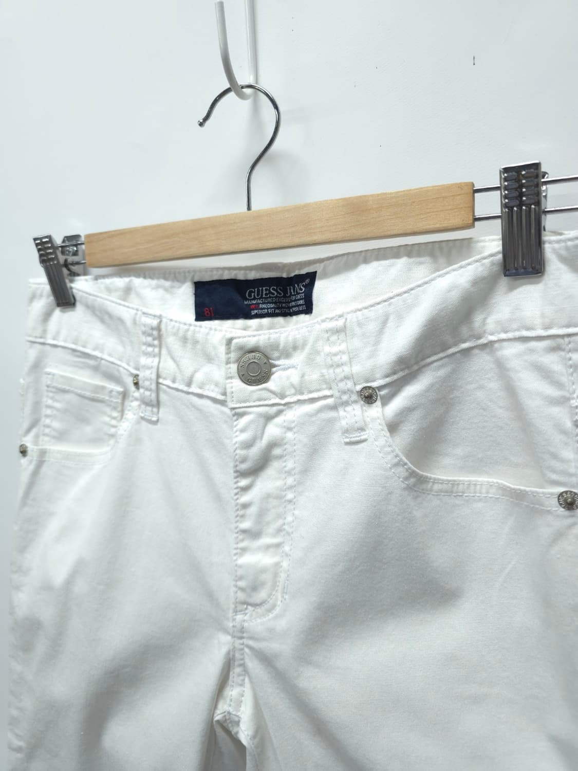 새상품) 게스(GUESS) 화이트 스판 바지 ( 여성28~29 ) 상품이미지3