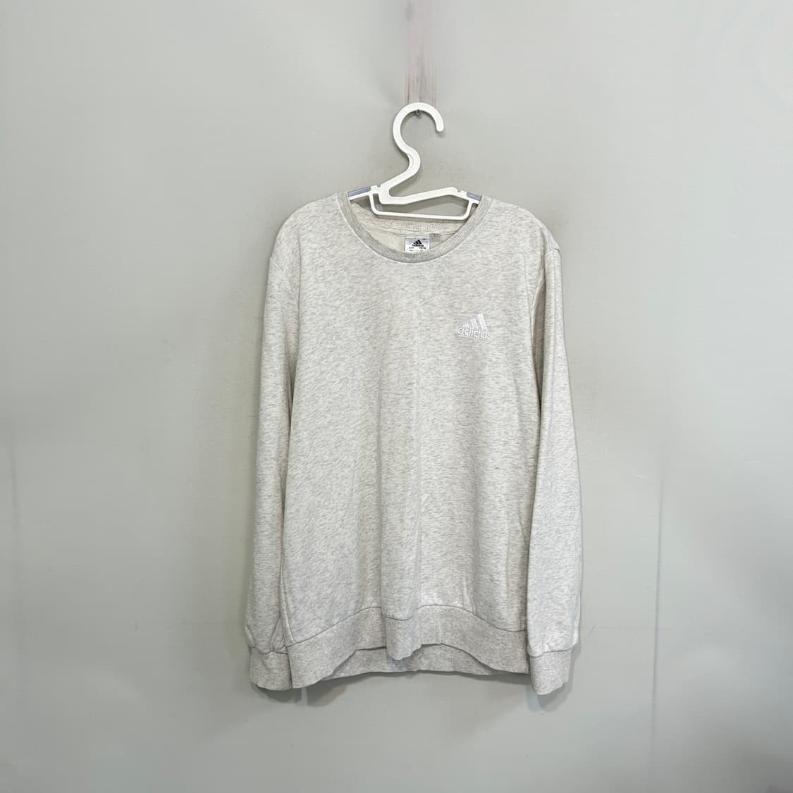 아디다스 멜란지그레이 맨투맨 105 상품이미지1