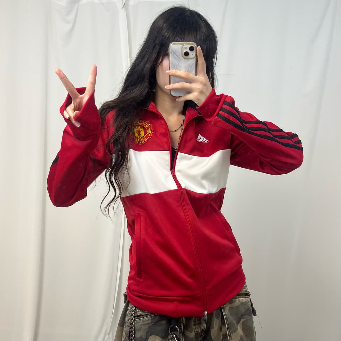 Adidas red Manchester United jersey 상품이미지1
