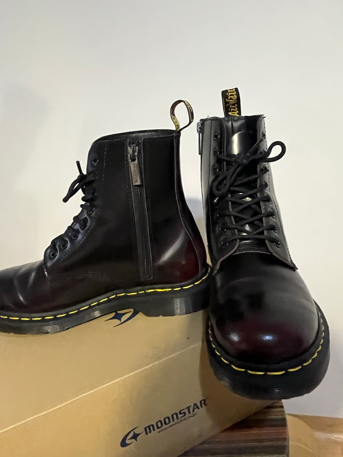 닥터마틴 1460 파스칼 지퍼 체리레드 250 상품이미지2