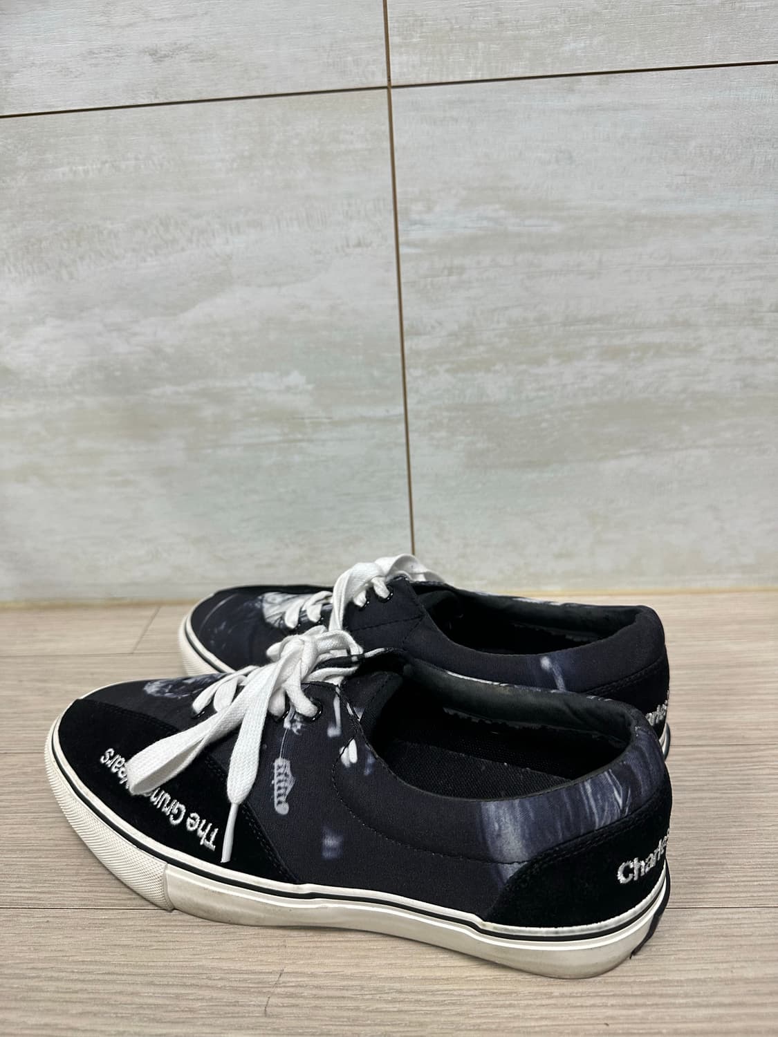 타카히로 미야시타 더 솔로이스트 찰스 피터슨 스니커 250 상품이미지2