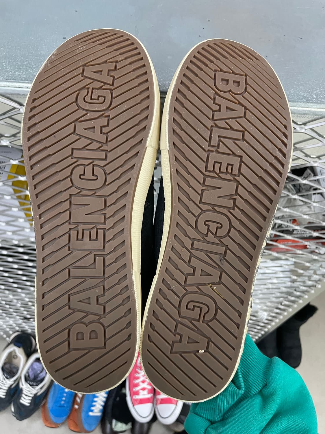 발렌시아가 파리 스니커즈 뮬 310 상품이미지6