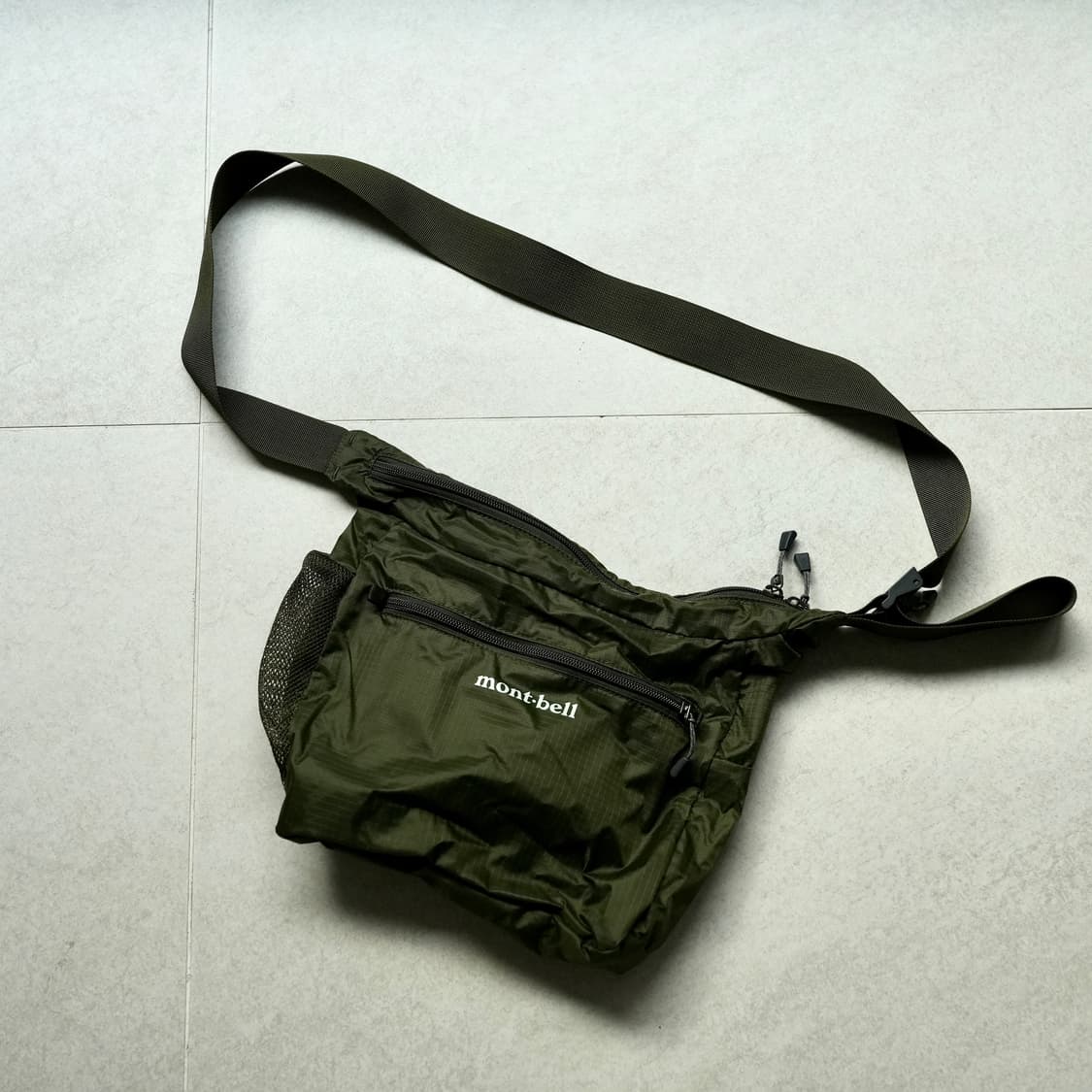 몽벨 패커블 크로스백 상품이미지1