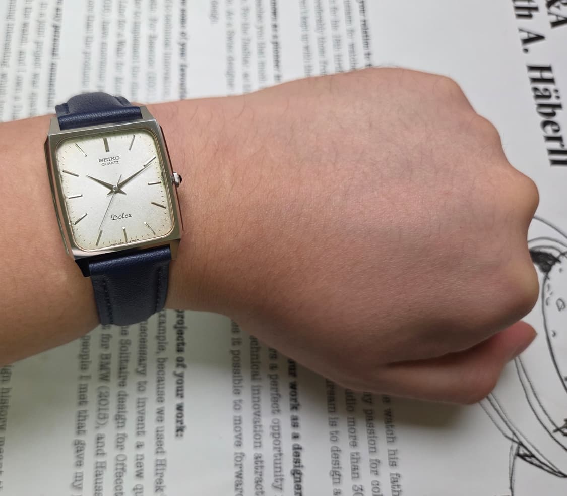 빈티지 세이코 돌체 사각탱크 텍스쳐 다이얼 칼침핸즈 논데이트 슬림쿼츠 상품이미지7