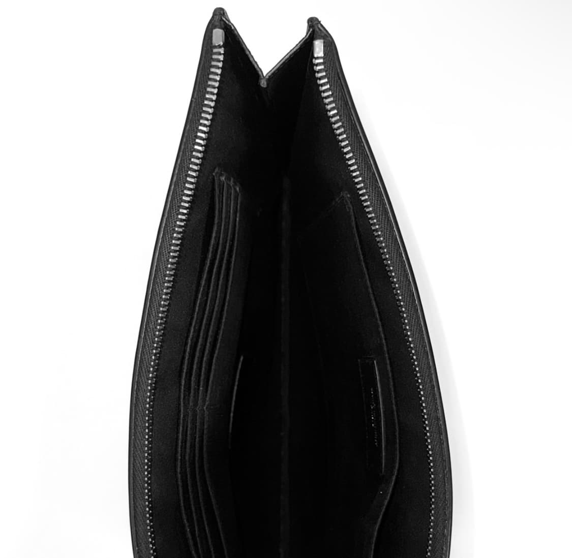 [OS] 생로랑 모노그램 레더 태블릿 홀더 파우치 클러치백 은장 블랙 상품이미지5