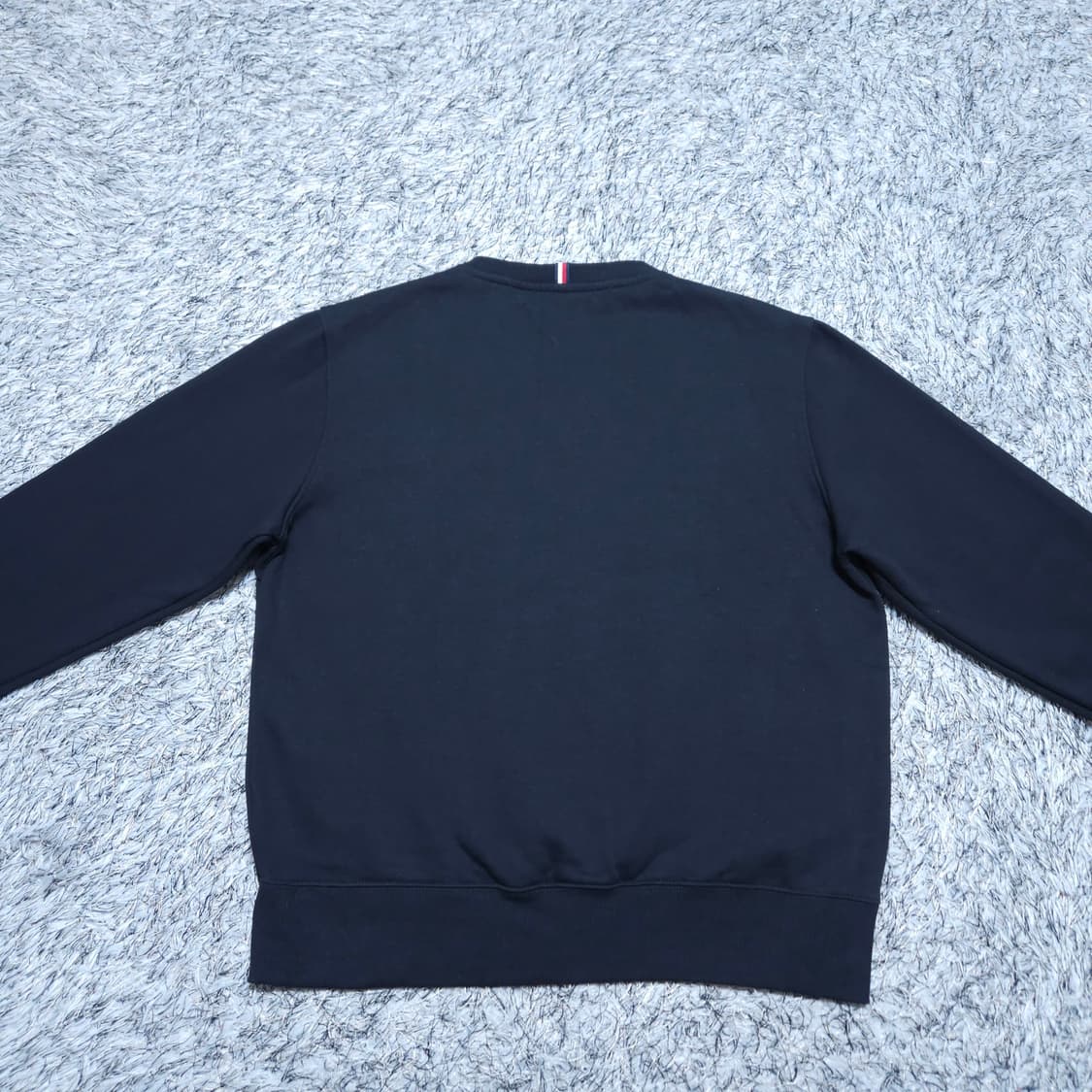 타미힐피거) M 남자 검정 기모 맨투맨티셔츠 / 왕눈이샵 상품이미지6