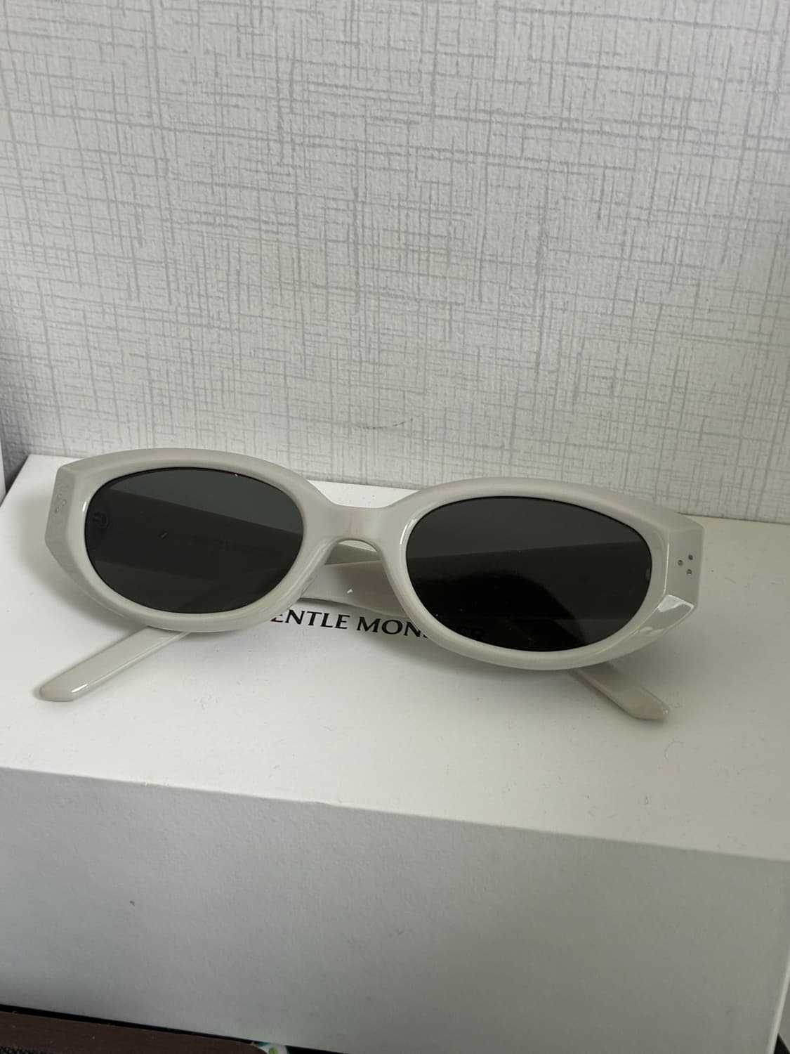 젠틀몬스터 선글라스 상품이미지1