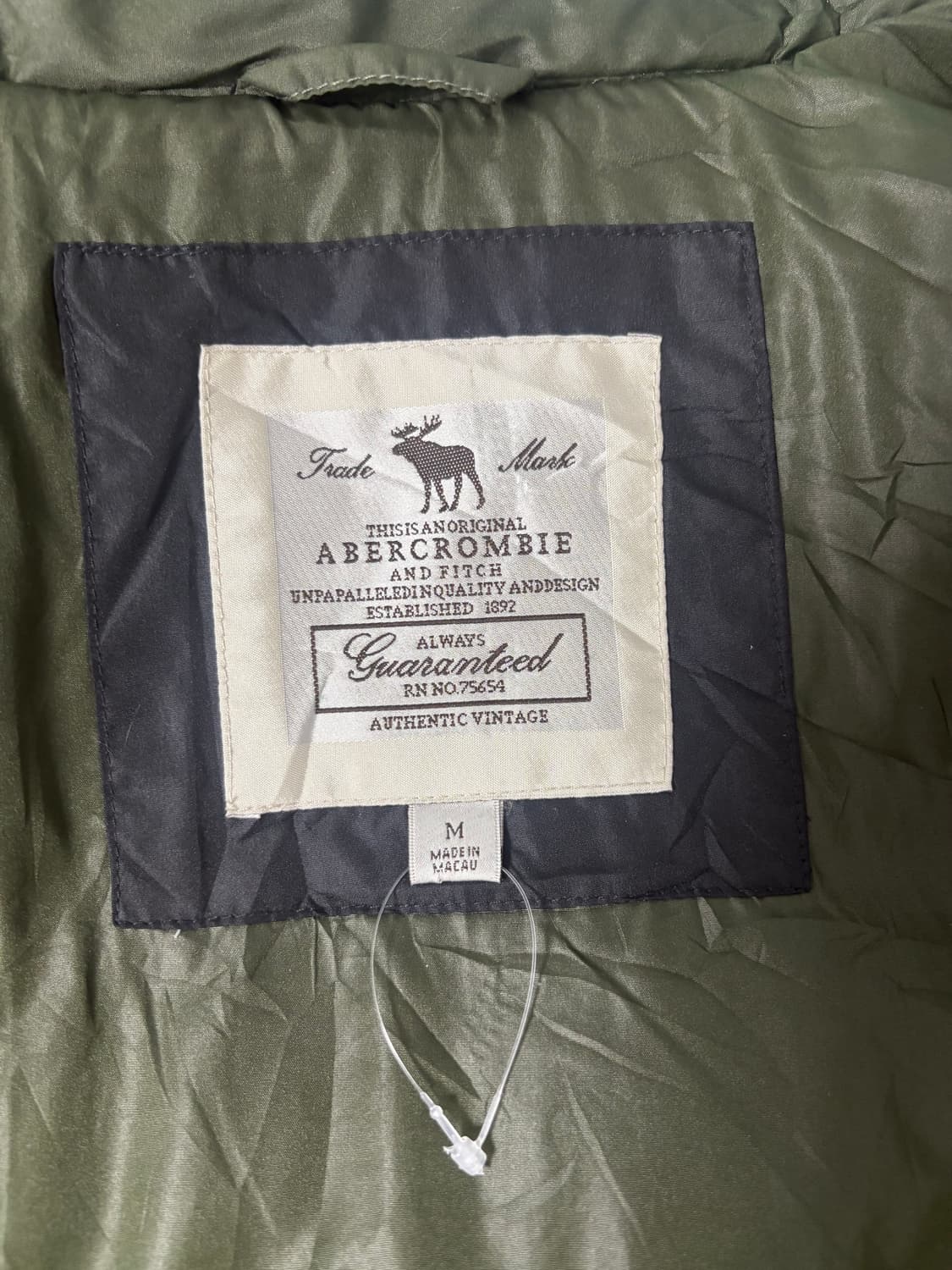 아베크롬비 패딩 m 상품이미지3