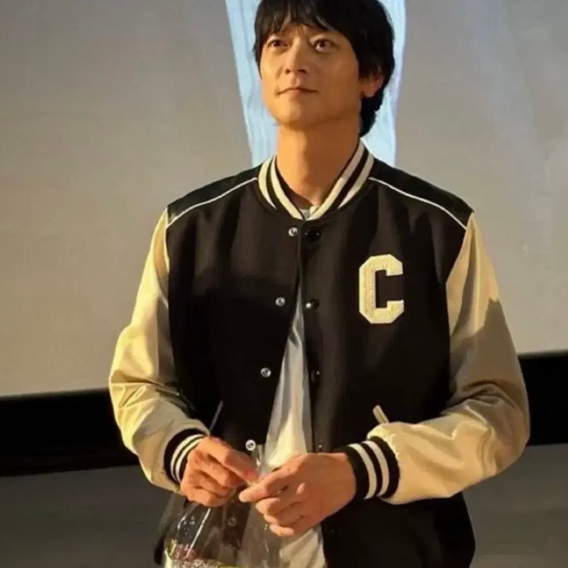 [A+급/46] 셀린느 C 로고 테디 바시티 자켓 블랙 상품이미지8