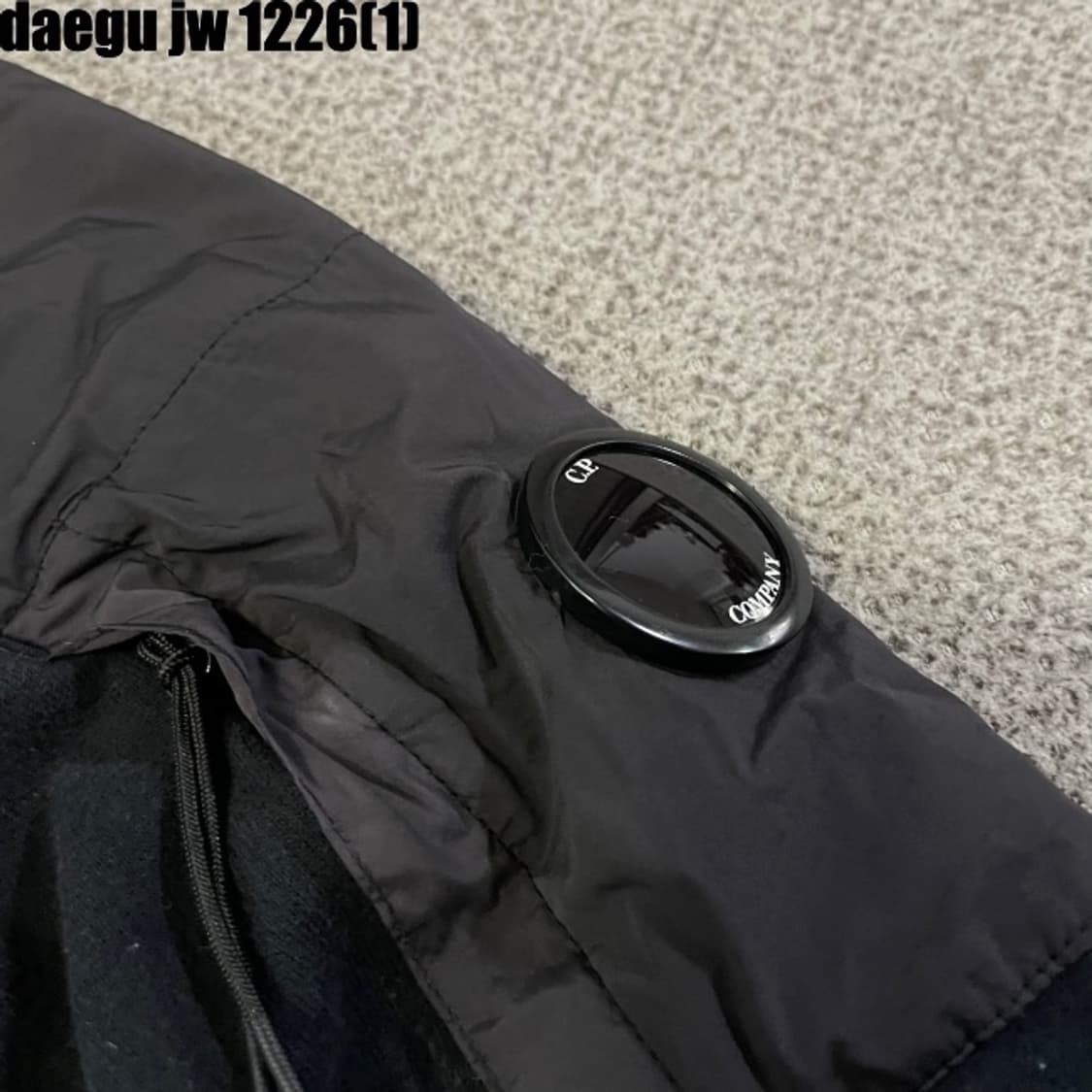 Cp컴퍼니 맨투맨  상품이미지4