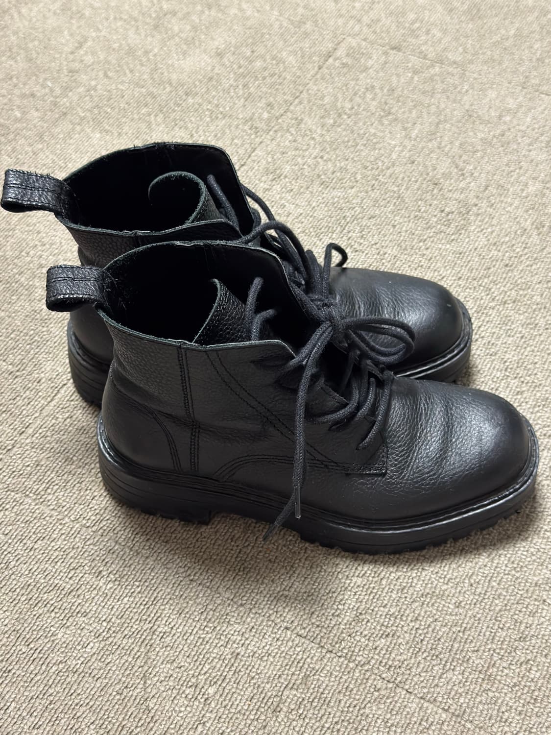 자라(ZARA) 천연 소가죽 레이스업 워커 부츠 (225 / 35) 상품이미지4