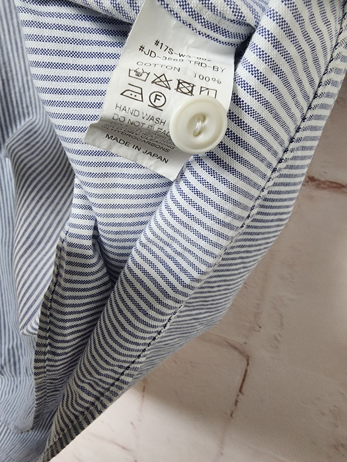 단톤 스트라이프 풀오버 셔츠 상품이미지10