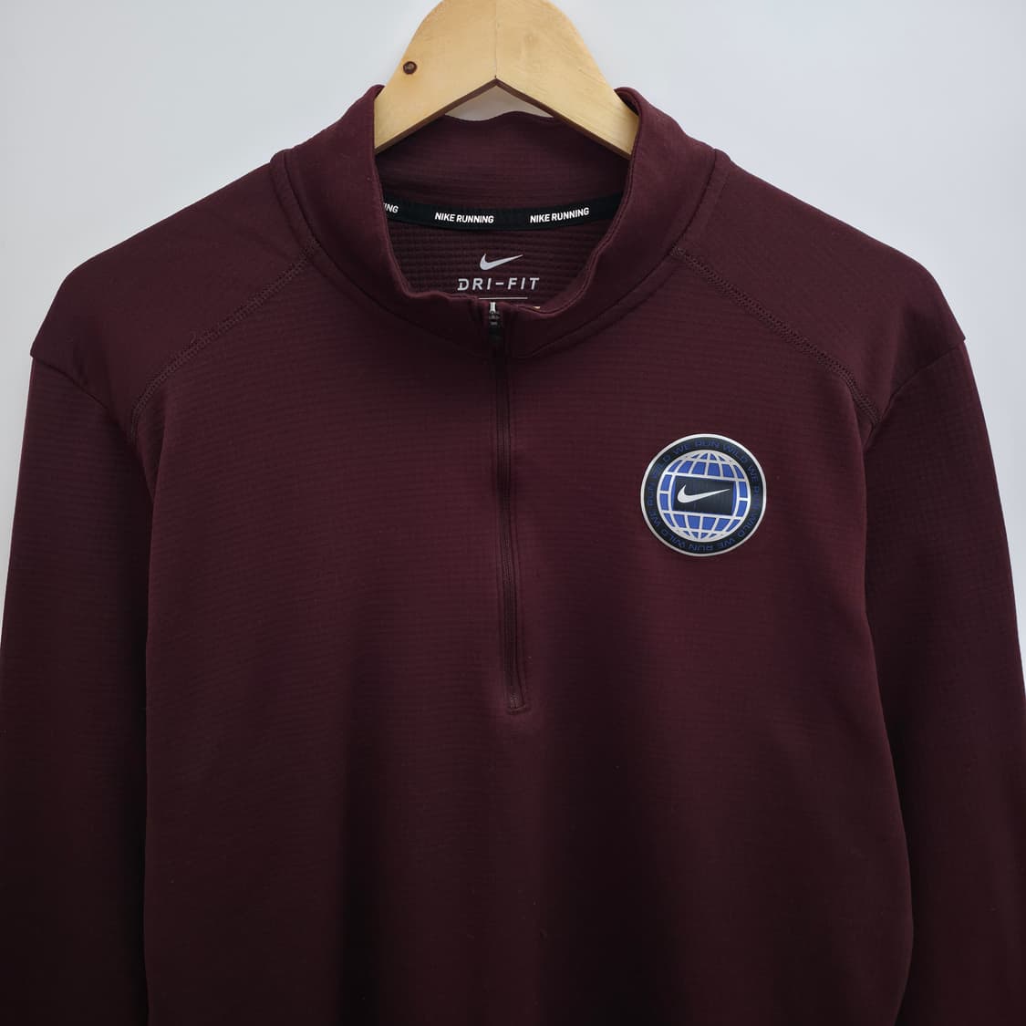 [L] 나이키 러닝 드라이핏 하프집업 기능티 버건디 상품이미지2