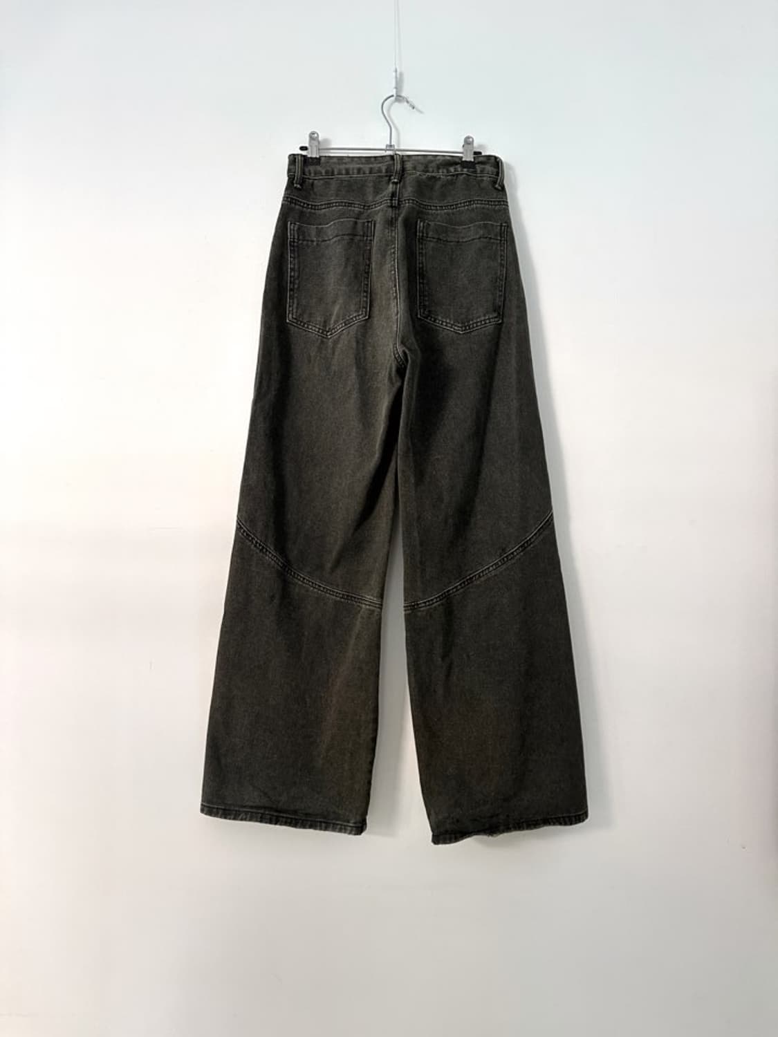 Curved variation stud pants  상품이미지7