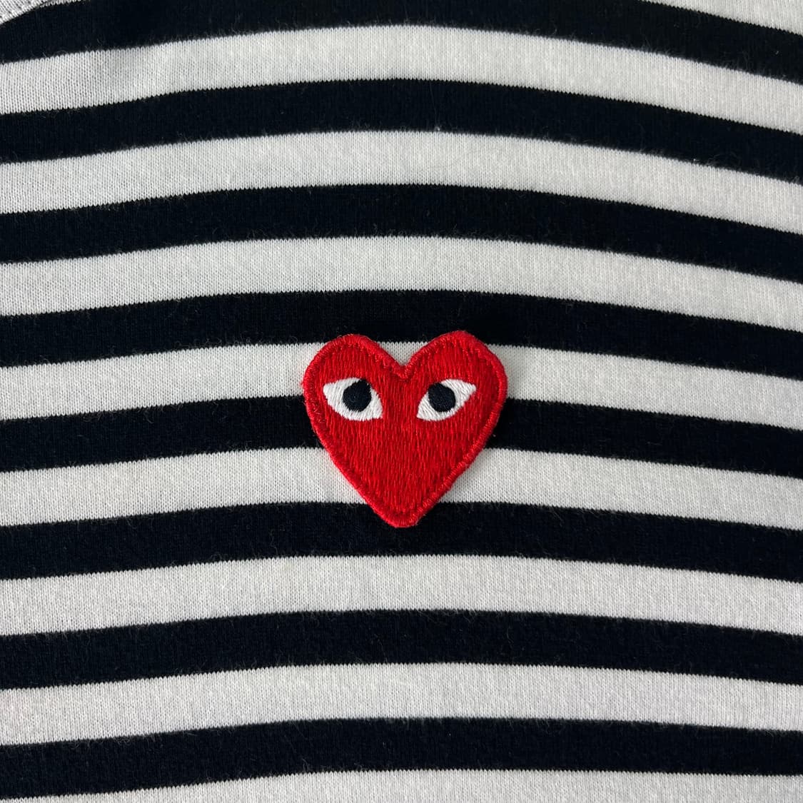 95 꼼데가르송 하트 스트라이프 롱슬리브 티셔츠 상품이미지3