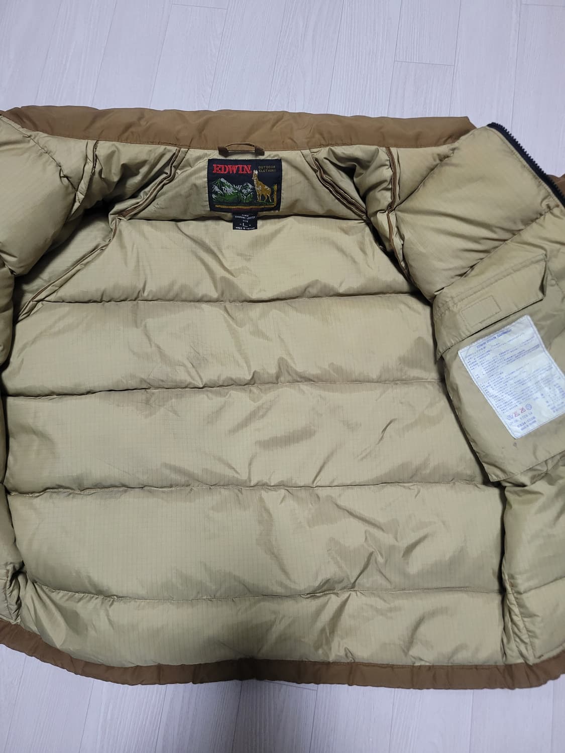 EDWIN 아웃도어 90s 빈티지 다운 패딩 상품이미지3