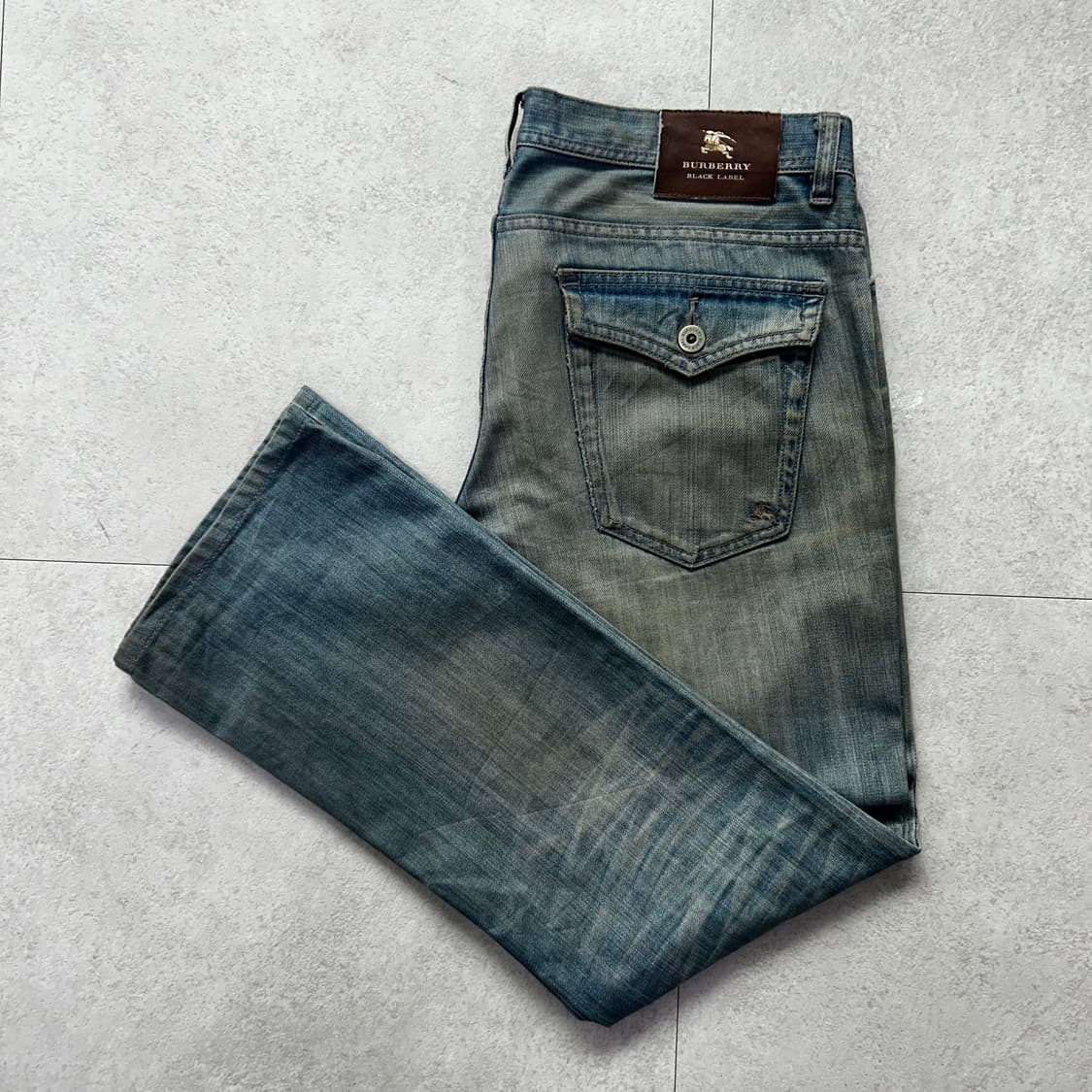 90s 버버리 블랙라벨 세미 부츠컷 데님 31 상품이미지1