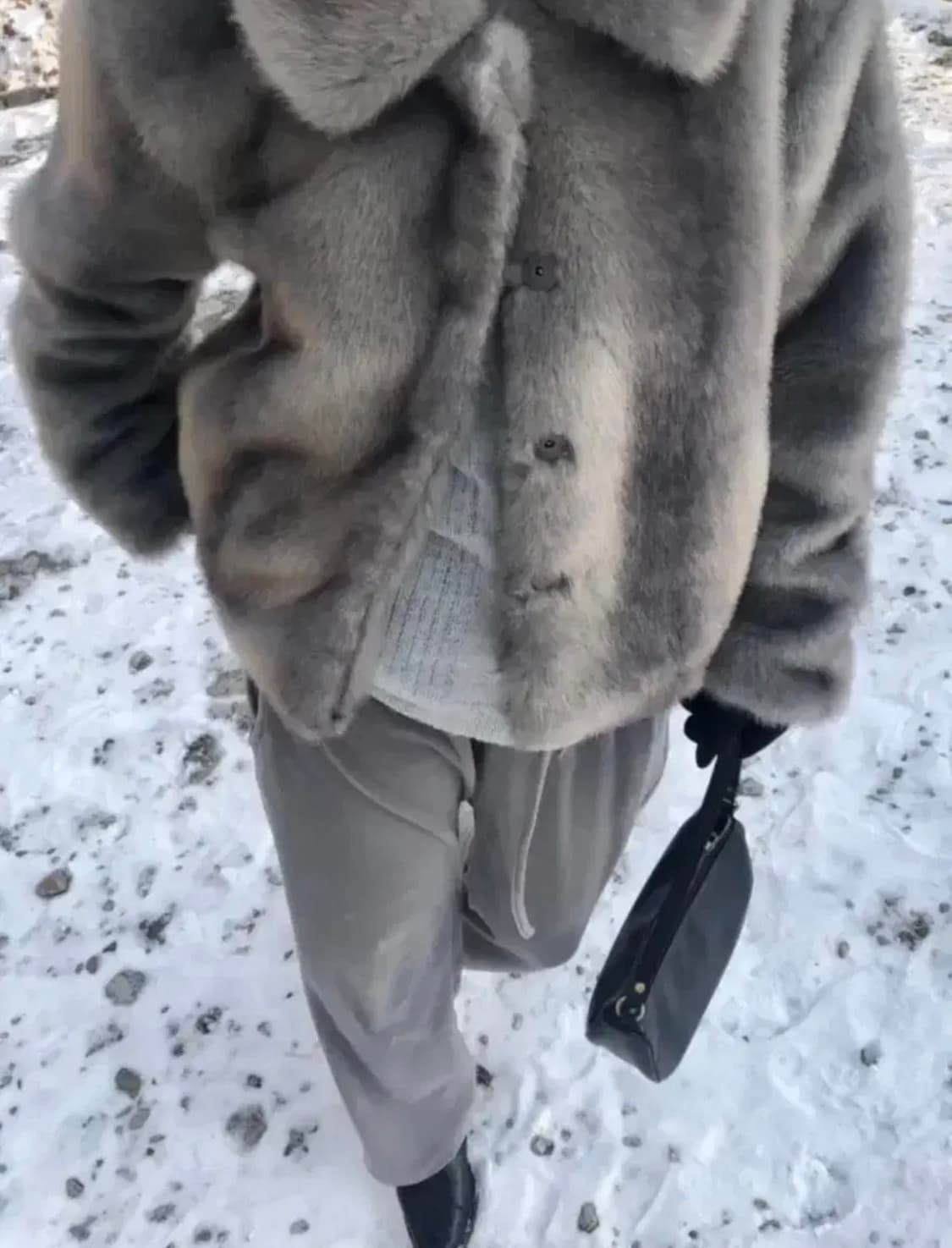 (새상품)애즈온 high 퍼자켓 그레이 상품이미지1