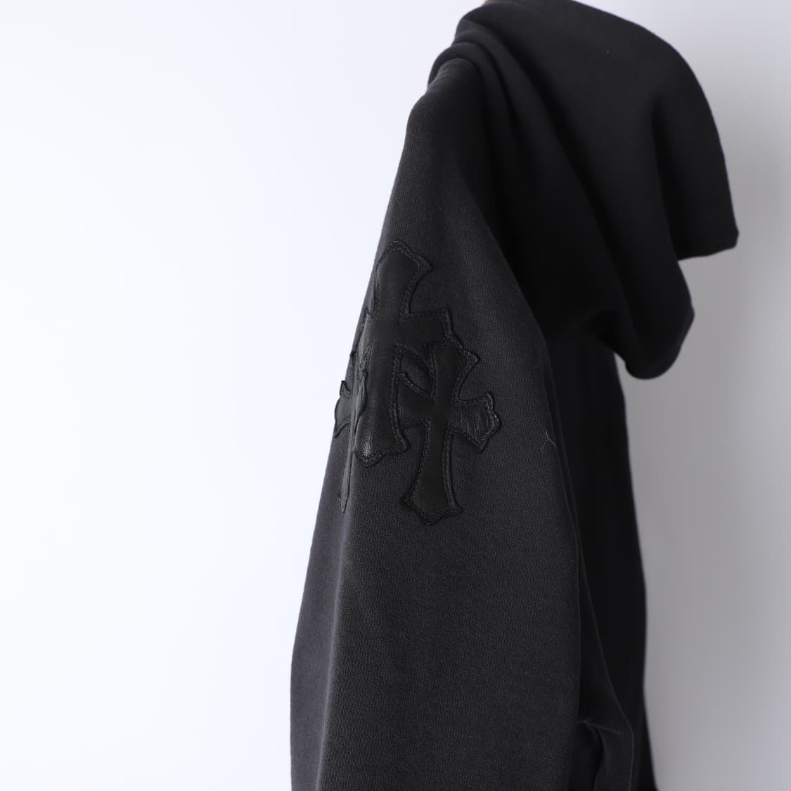 M / CHROME HEARTS 크롬하츠 트리플 세메터리 패치 후드 상품이미지3