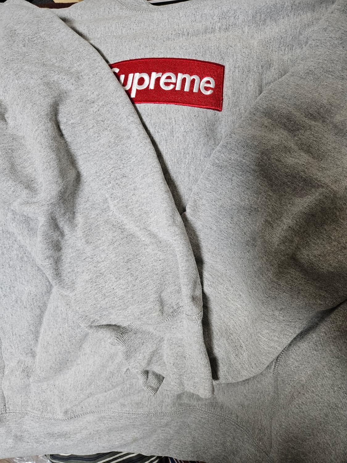 슈프림 회빨 18fw 박스로고 크루넥 L 상품이미지2