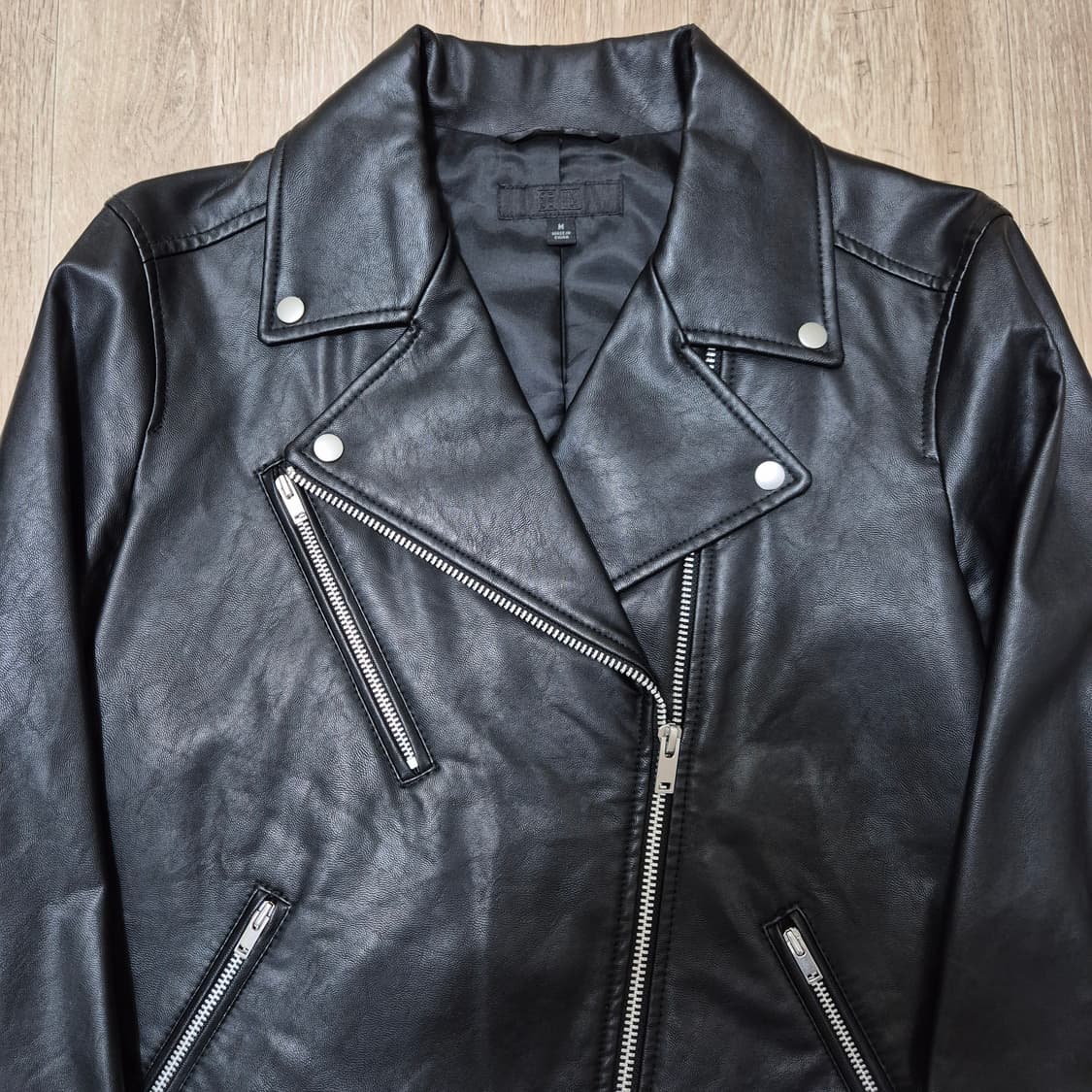 유니클로 싱글 레더 라이더 가죽자켓 M(95) 상품이미지2
