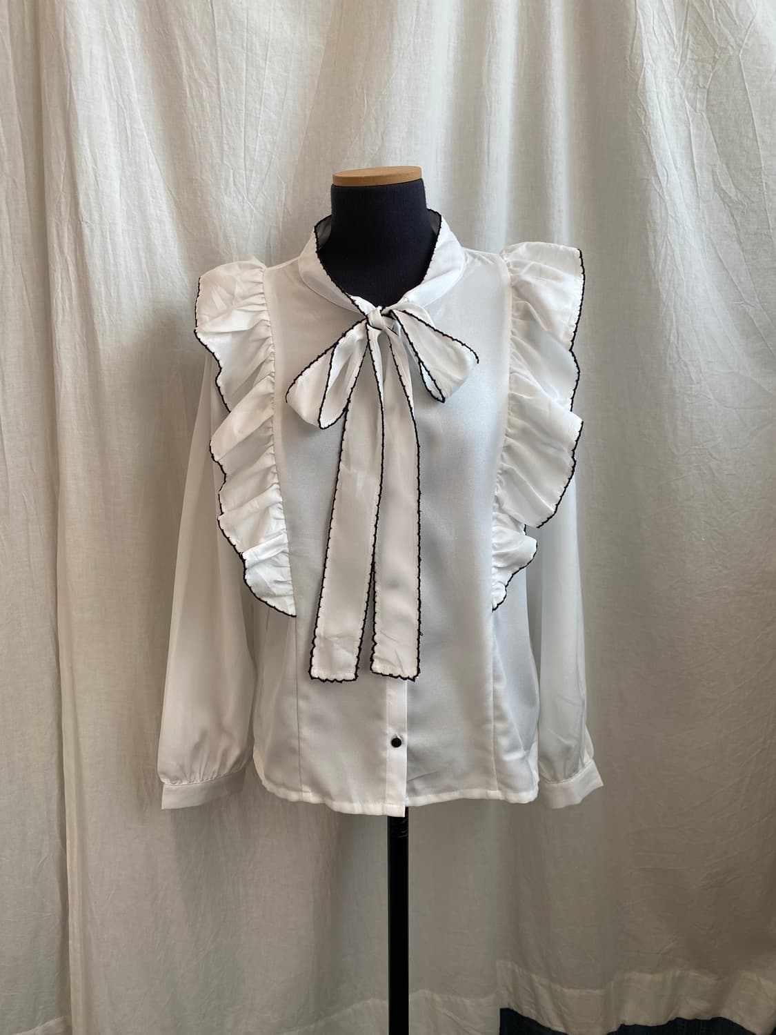 GRL 화이트 리본타이 블라우스(L) 상품이미지1