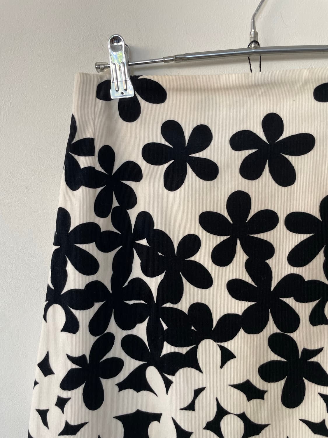 agnes b. corduroy flower aline skirt 상품이미지3