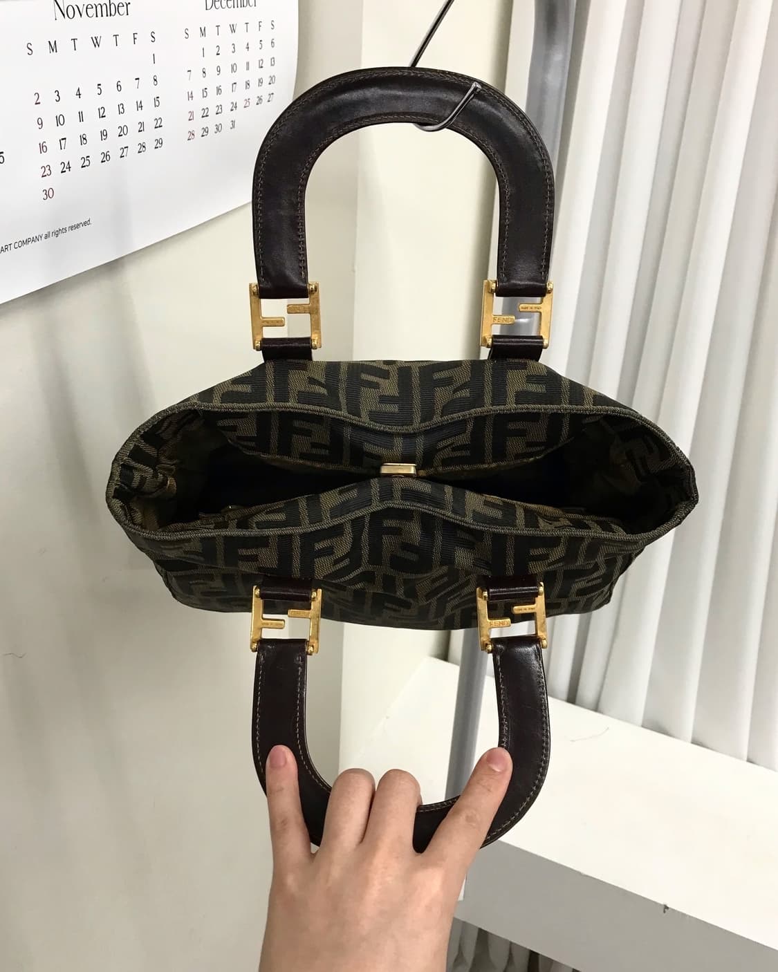 펜디 금장 주카 토트백 가방 상품이미지6