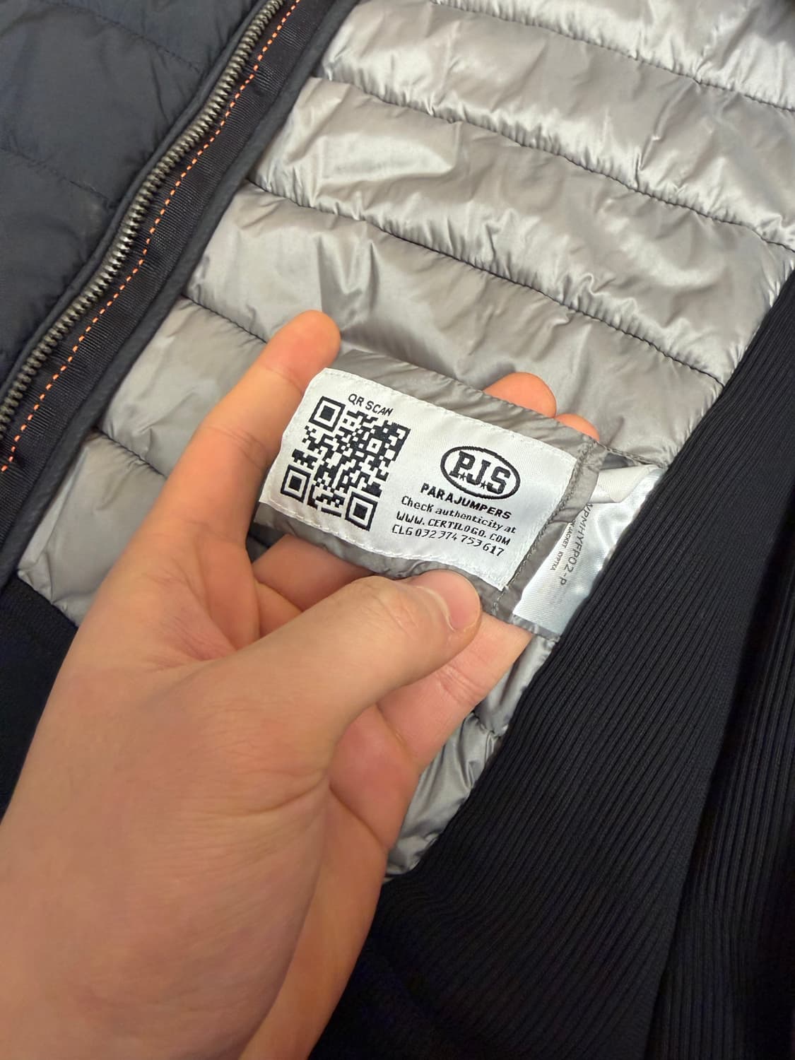 [상태좋음] 파라점퍼스 엘리엇 니트패딩 M 23년식 상품이미지8