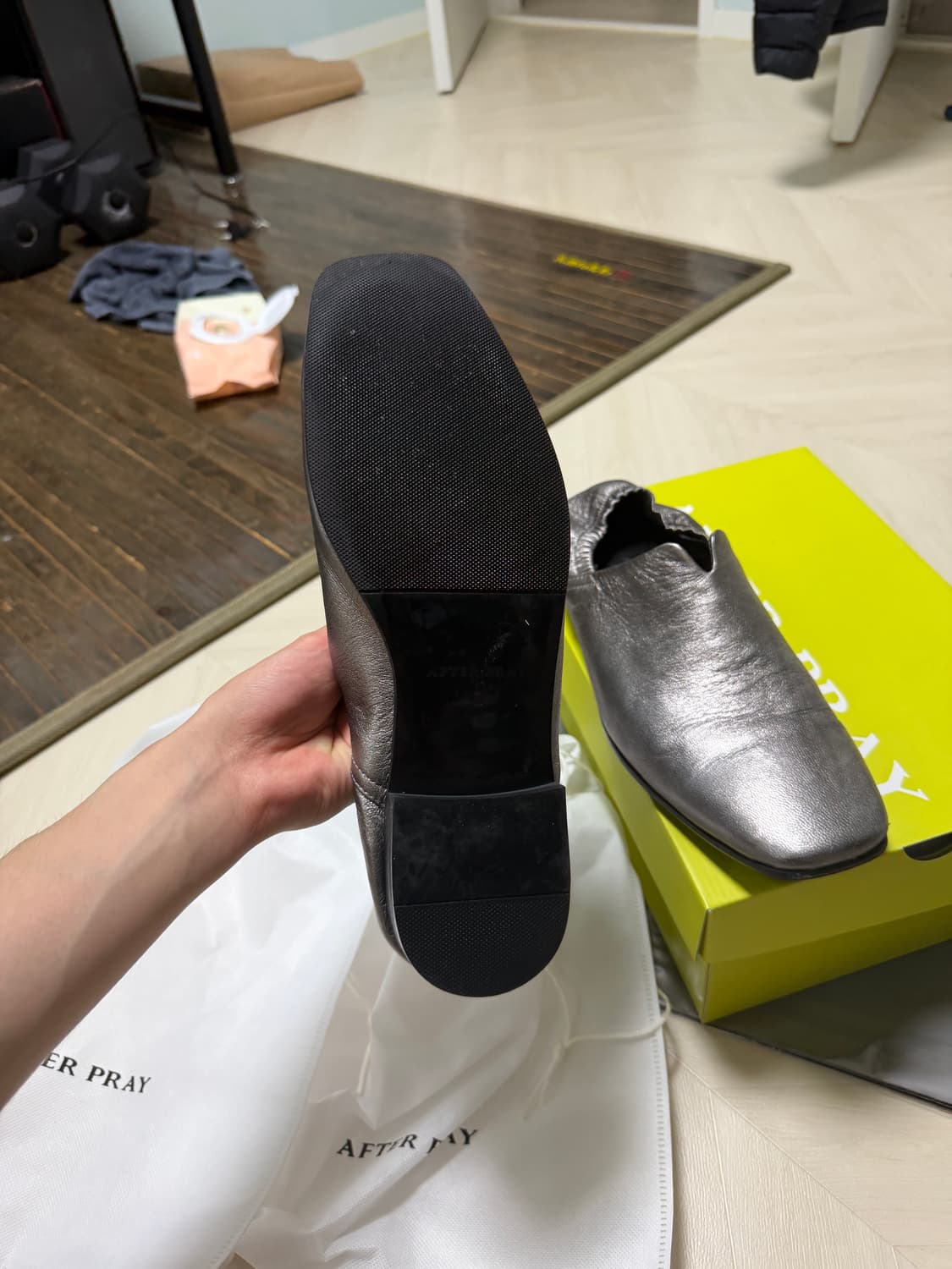 애프터프레이 비전 스퀘어 밴딩 로퍼 실버(43) 상품이미지4