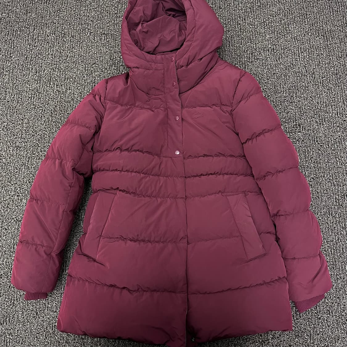 라코스테 여성 덕다운 패딩 점퍼 버건디 100사이즈 상품이미지1