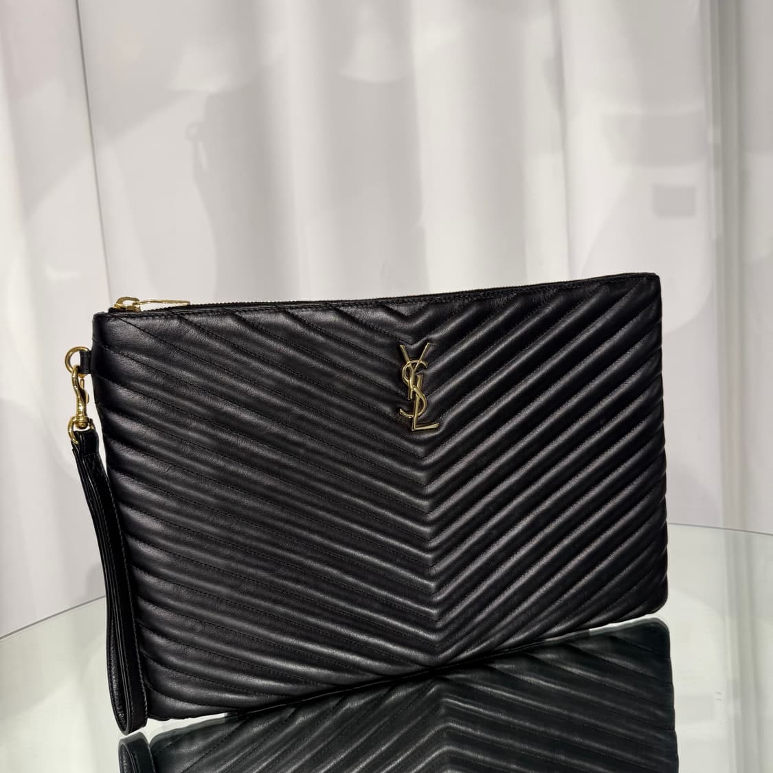 생로랑 모노그램 마틀라세 금장 클러치백 상품이미지2