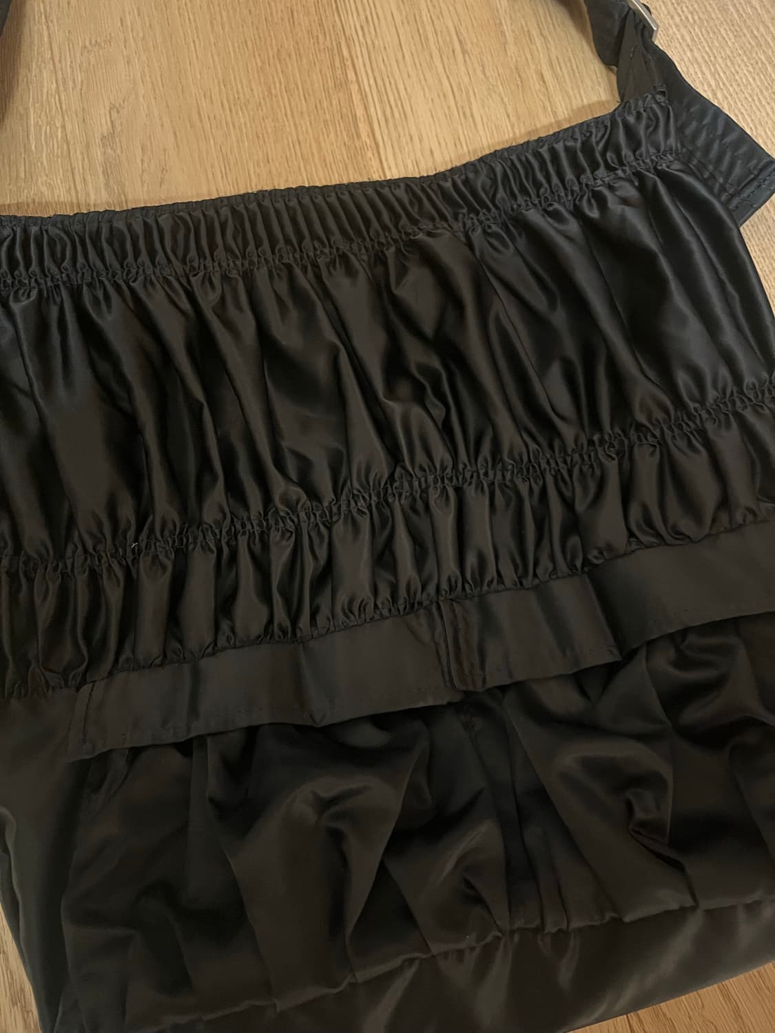 얀시시 페어리 호보백 블랙 팔아요  상품이미지4