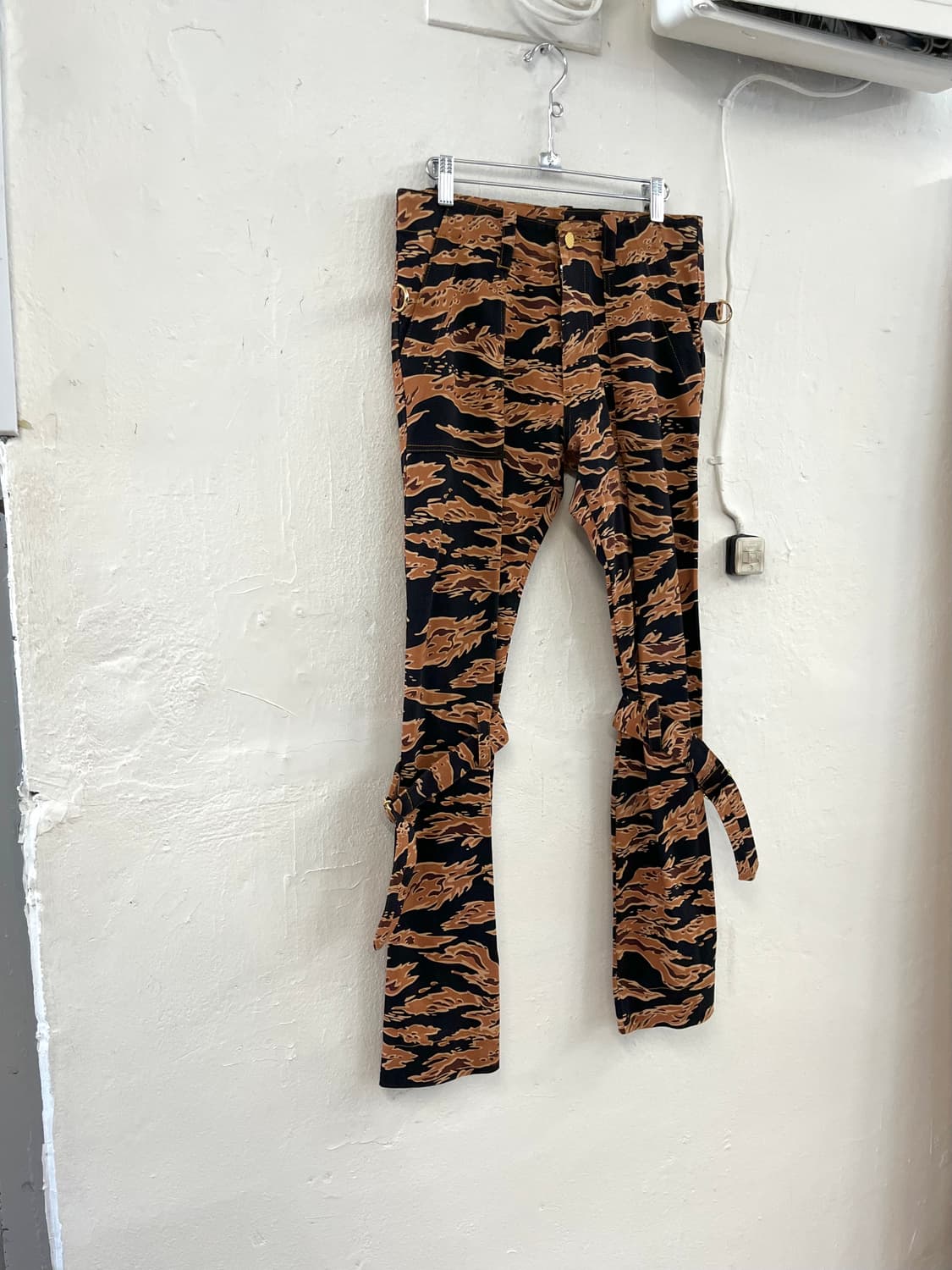 MCM 페노메논 2011AW 컬렉션 아카이브 벨트 펑크 팬츠 상품이미지4