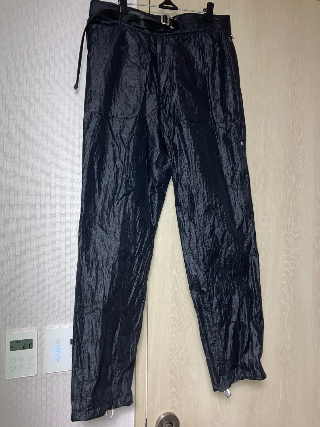 오프닝 프로젝트 바지  상품이미지1