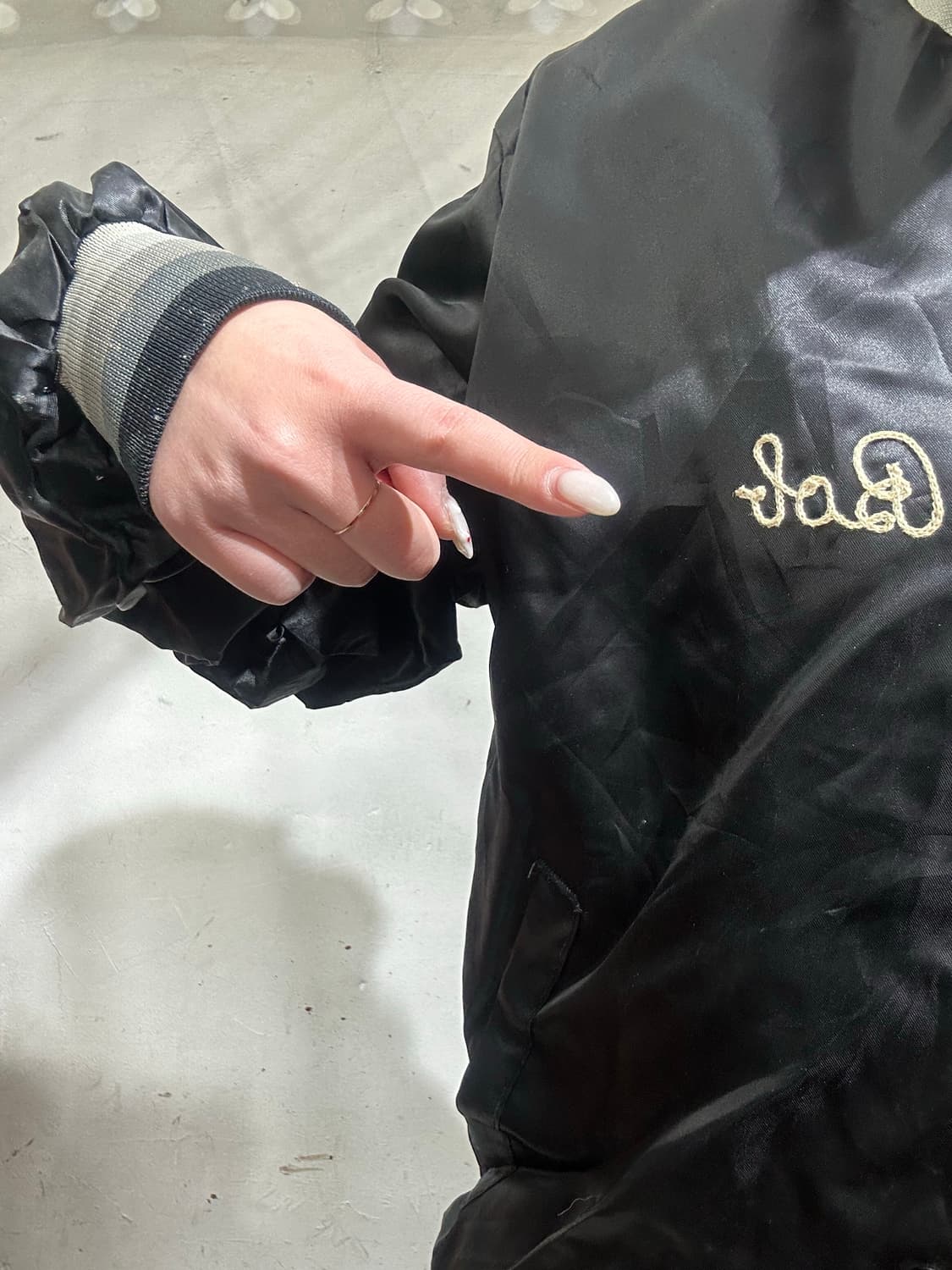 일본 빈티지 블랙 올드스쿨 자수 빅 로고 바시티 자켓 L 상품이미지4