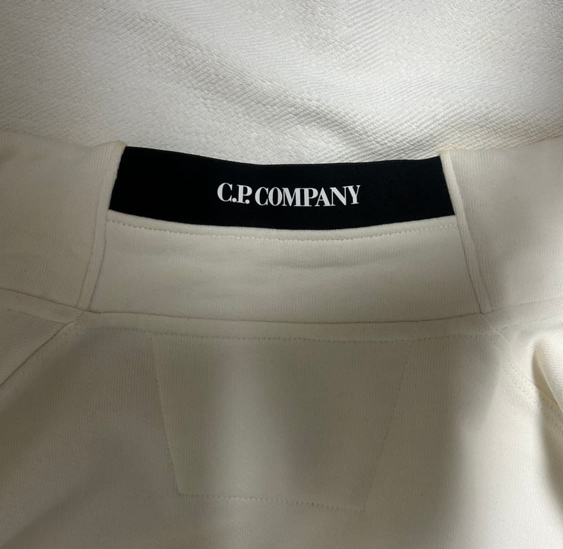CP 컴퍼니 코튼 플리스 집업 화이트 상품이미지2