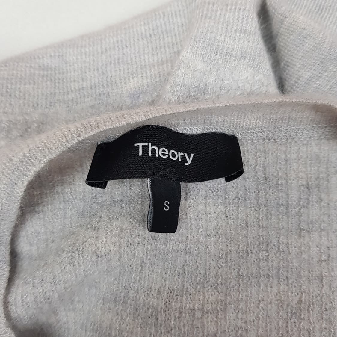 띠어리 라운드 니트 가디건 S사이즈 상품이미지5