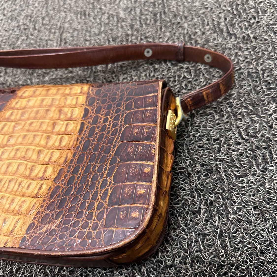 에스콰이아 악어 가죽 가방 브라운 여성 숄더백 상품이미지8