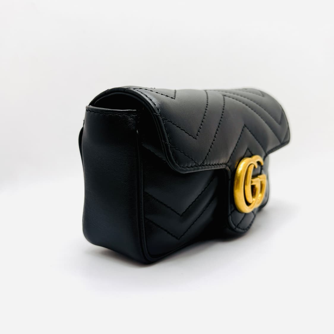 구찌 GG 마몽 마틀라세 미니백 상품이미지5