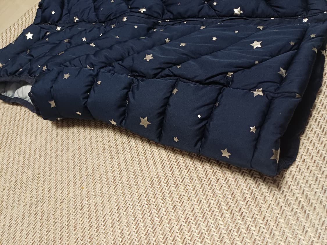 갭키즈(Gap Kids) 여아 별패턴 패딩 조끼 (L/140) 상품이미지3