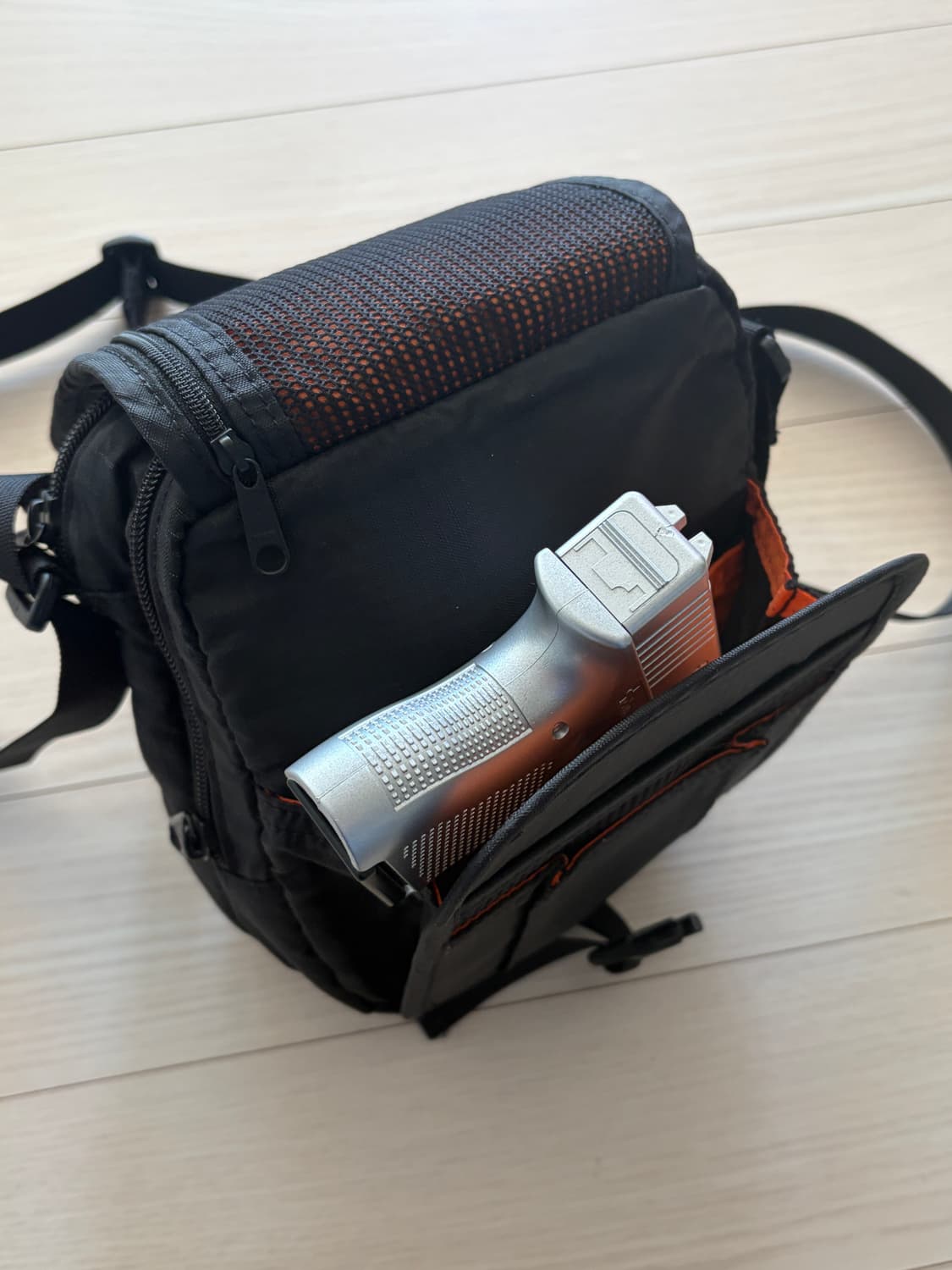 00s Y2K TNF 노스페이스 블랙 포터블 크로스백  상품이미지3